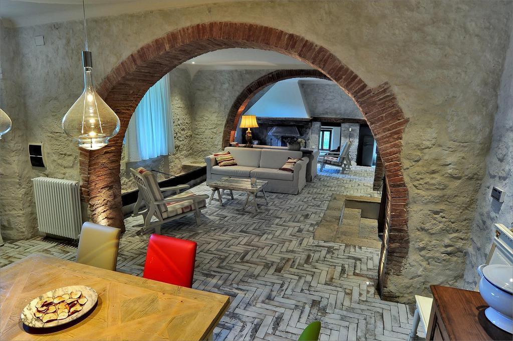 Agriturismo La Pieve Colle di Val d'Elsa Exterior foto